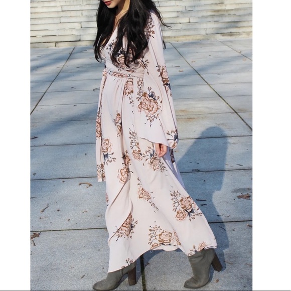 ✖️SOLD✖️Free People Blush Floral Maxi Dress Small - Picture 2 of 7